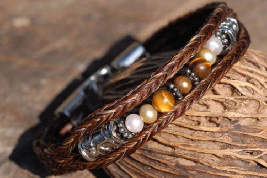 Armband-braun-Perlen-Tigera